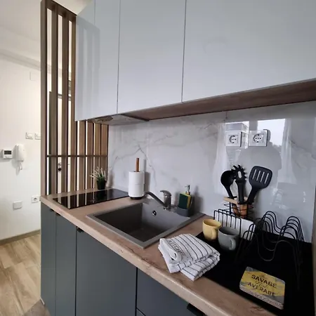 Lemon Bliss Apartment *